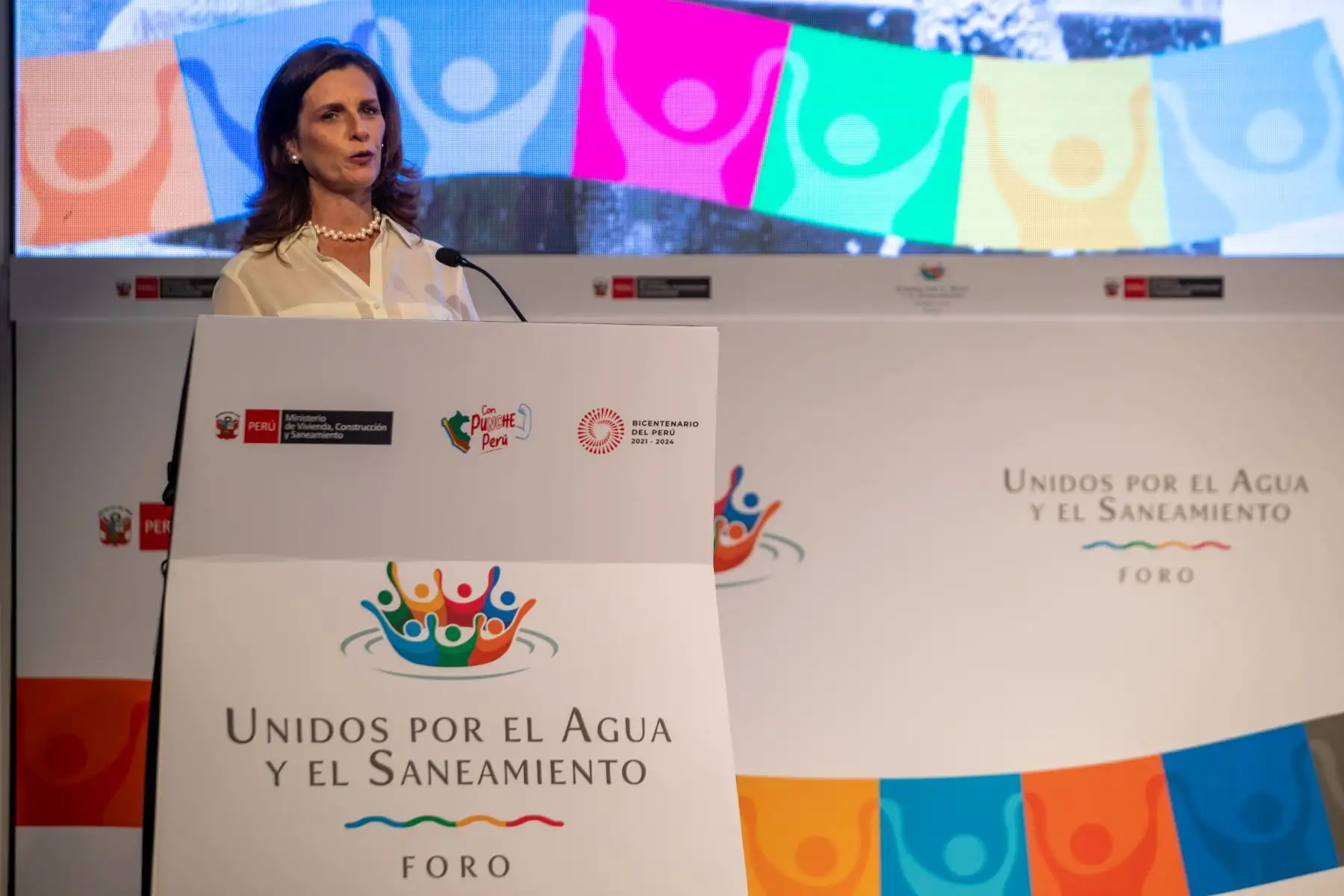 La ministra de Vivienda, Construcción y Saneamiento, Hania Pérez de Cuéllar, acompaño a la presidenta de la República en la clausura del foro "unidos por el agua y el saneamiento".
Foto: ANDINA/Prensa Presidencia