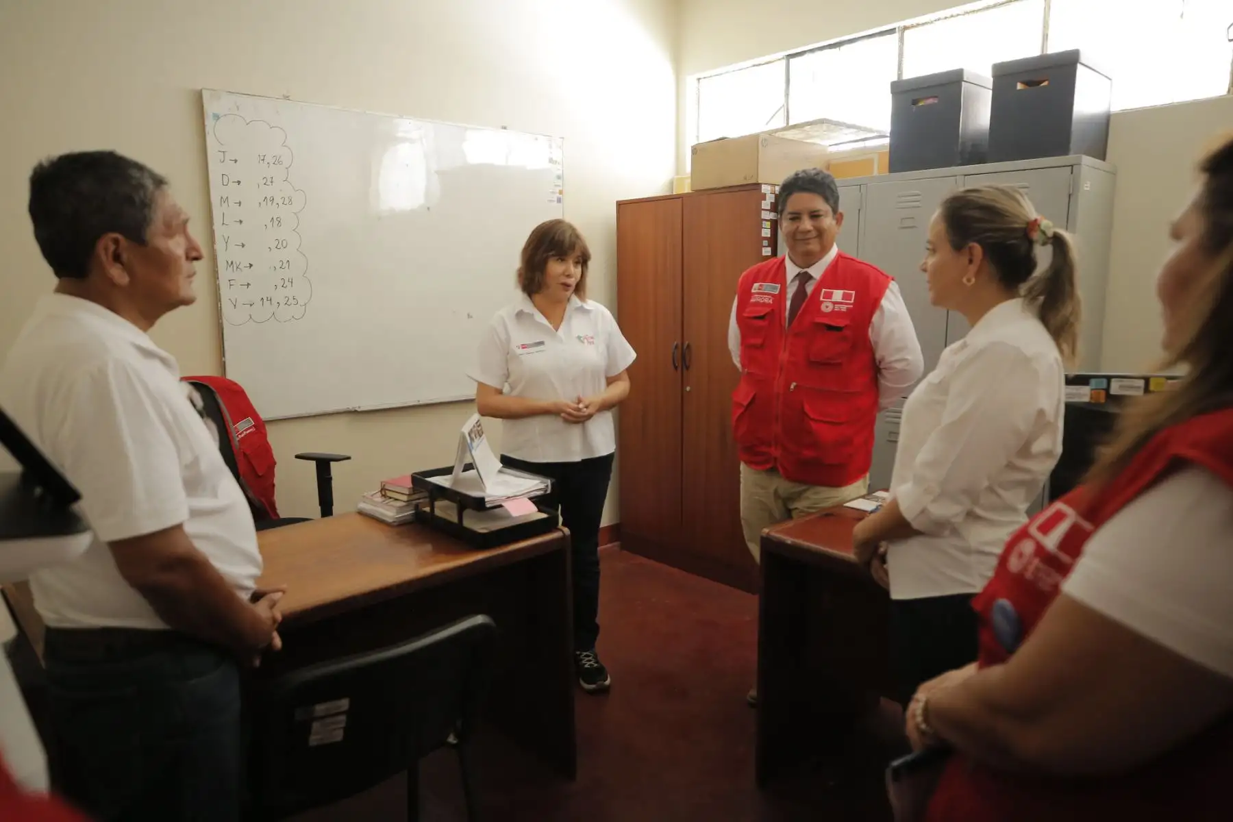 Ministra de la Mujer y Poblaciones Vulnerables, Nancy Tolentino, visitó el Centro Emergencia Mujer Regular de Tumbes.
Foto: MIMP