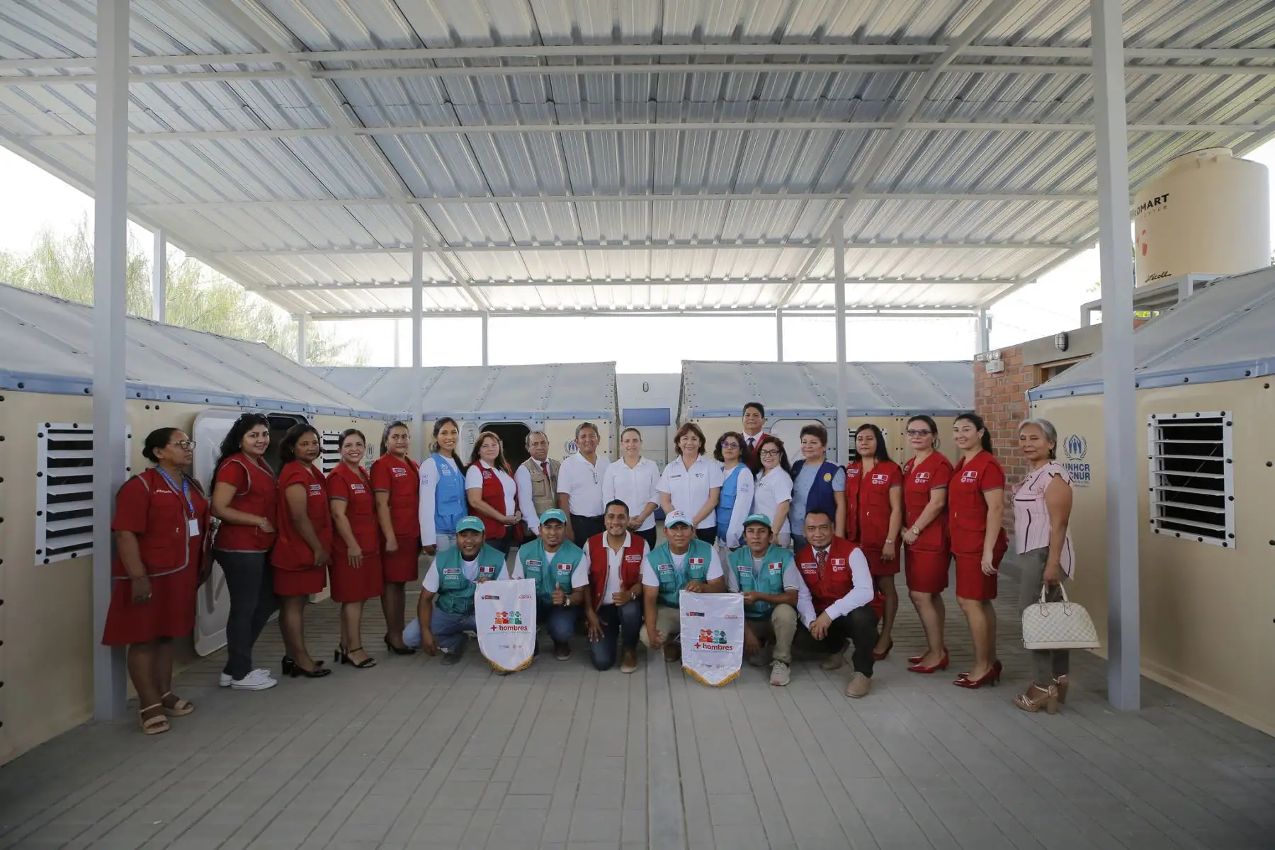 Cómo parte de trabajo articulado con las instituciones públicas, la ministra de la Mujer y Poblaciones Vulnerables, Nancy Tolentino Gamarra realizó visitas de trabajo a las región Tumbes con el objetivo de articular medidas preventivas y estratégicas frente al posible fenómeno El Niño.
Foto: MIMP