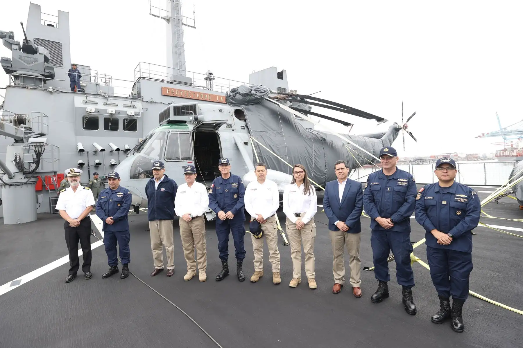 La transferencia se realizó mediante un Acuerdo de Enajenación suscrito entre el Ministerio de Defensa del Reino de España y la Marina de Guerra del Perú, firmado el 19 de mayo de 2023 en Madrid, en el marco de un Memorando de Entendimiento entre los Ministerios de Defensa de ambos países firmado en noviembre de 2018.
Foto: MINDEF