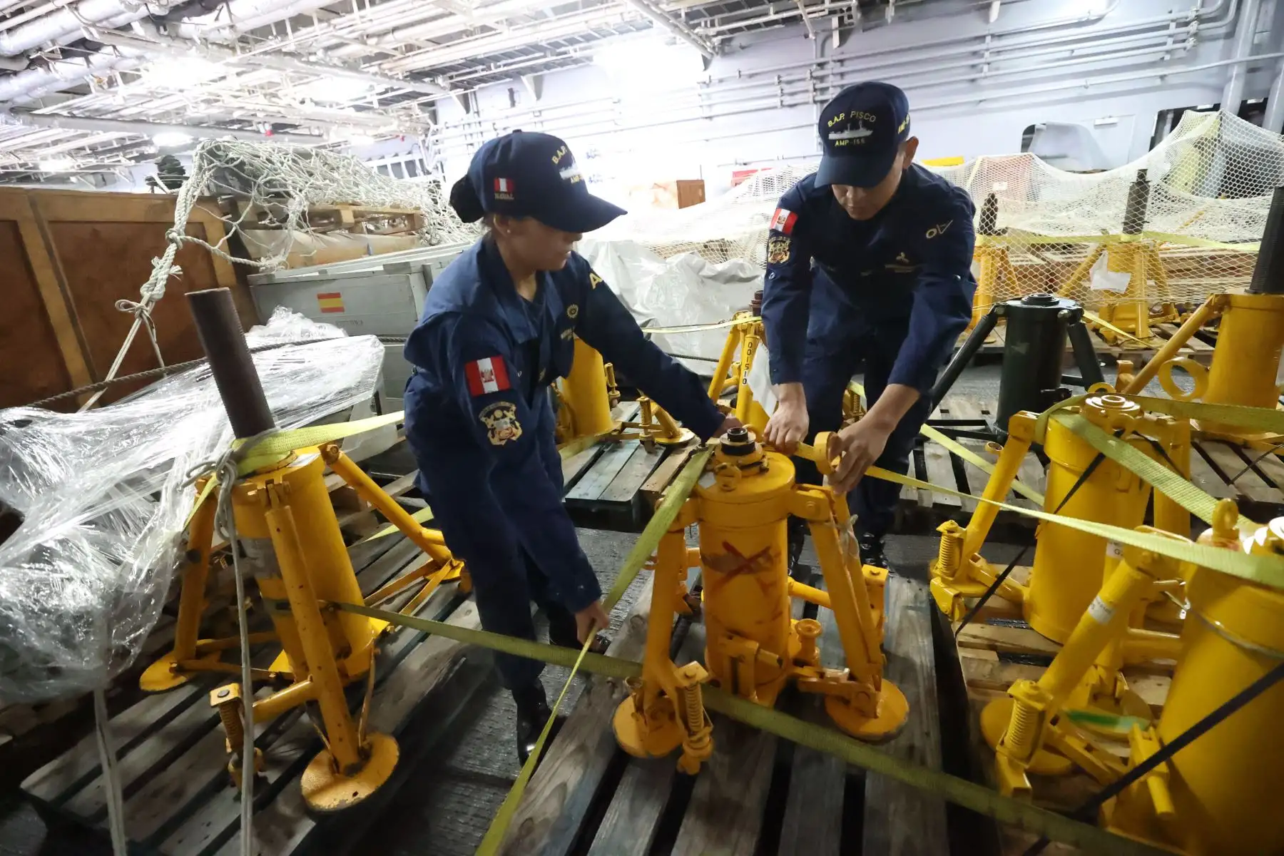 Llegan al país helicópteros SH-3H transferidos por España a la Marina de Guerra del Perú
Foto: MINDEF
