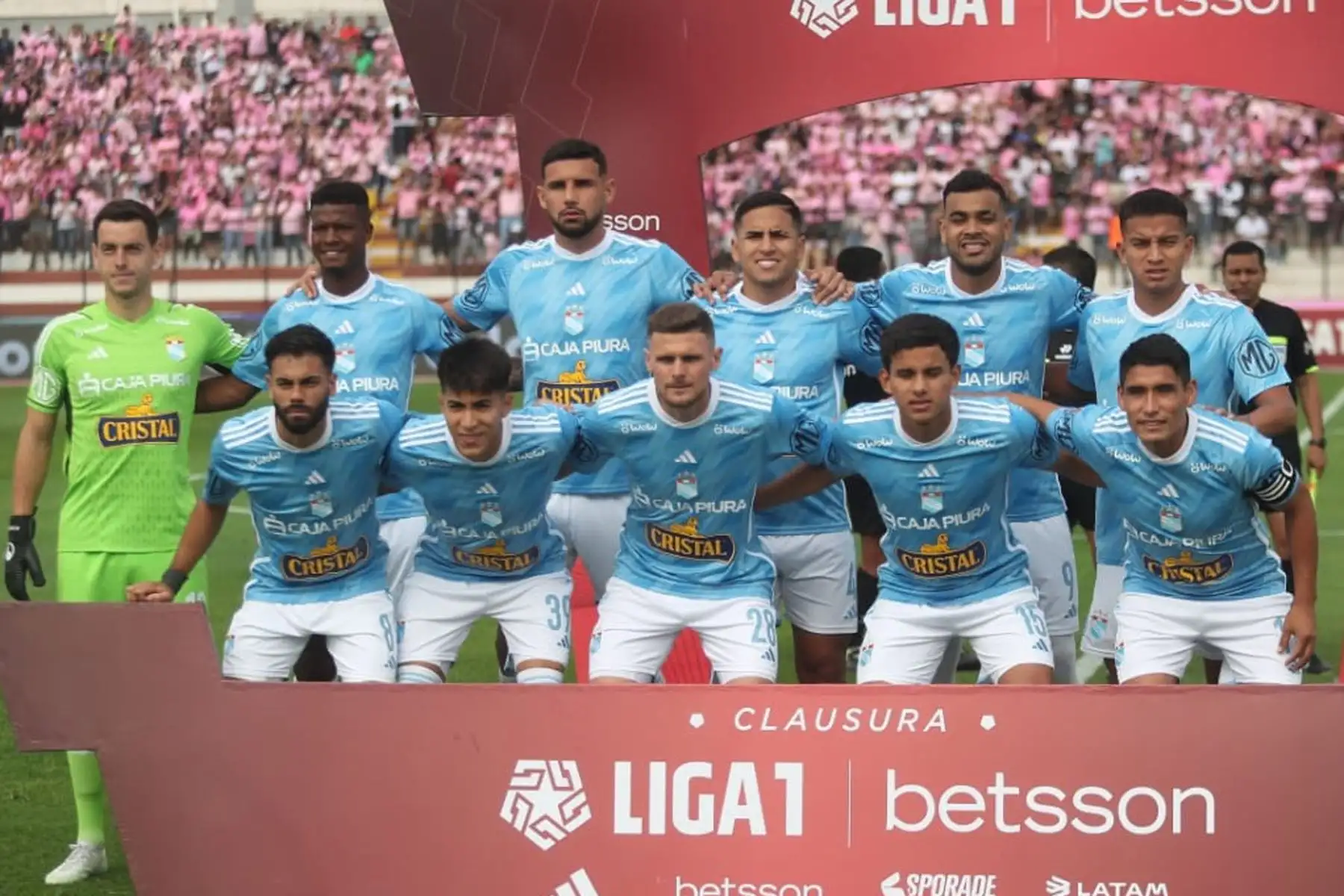 Sporting Cristal  se enfrenta a Sport Boys por la fecha 12 del Torneo Clausura en el estadio Miguel Grau del Callao. 
Foto: ANDINA/ Ricardo Cuba