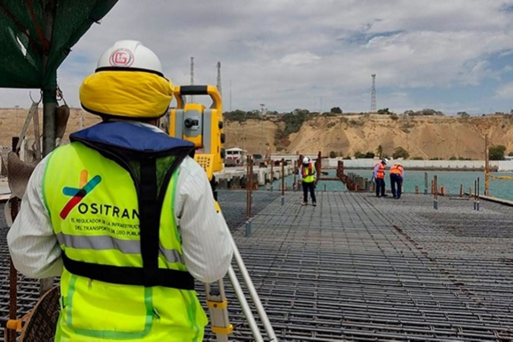 La Libertad: Ositran supervisa ejecución de obras viales en tramo Chicama-Chocope.