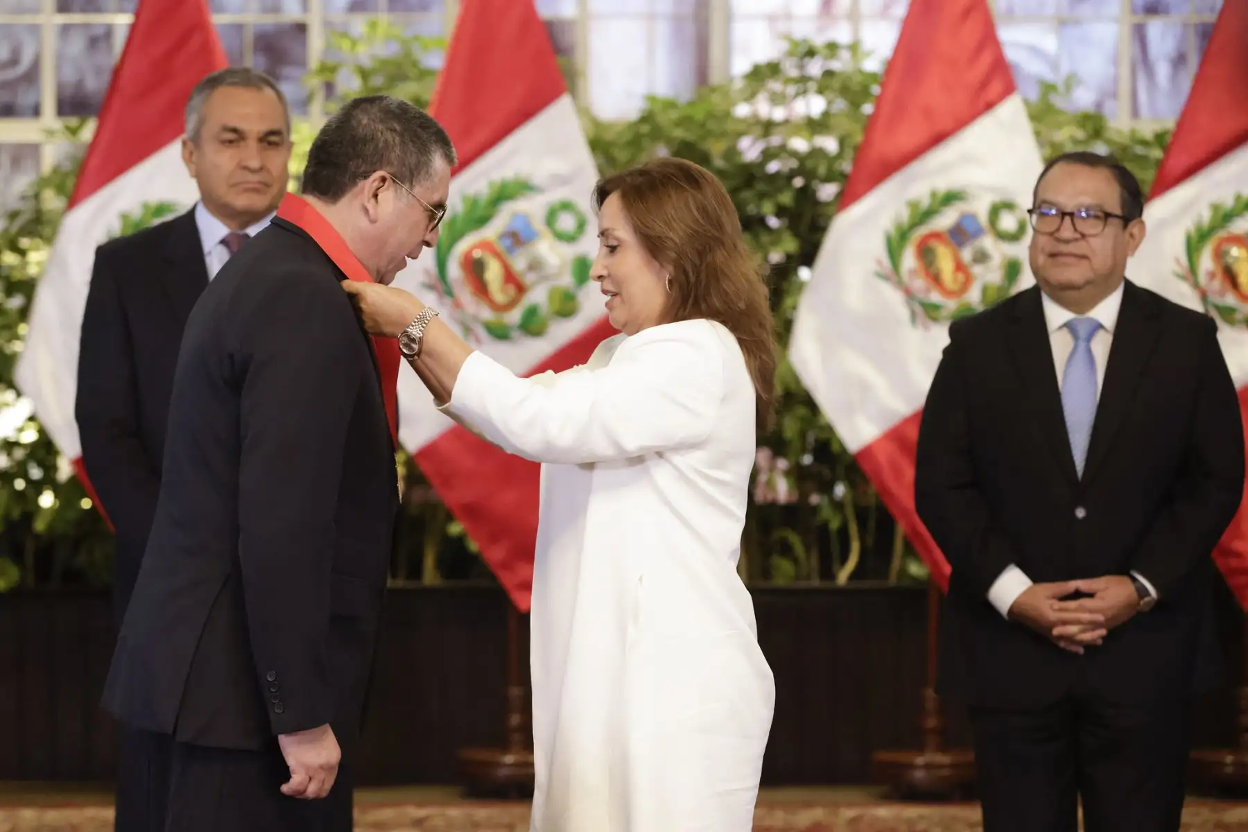 Presidenta Dina Ercilia Boluarte Zegarra participa de la ceremonia por el Día de los Defensores de la Democracia.
Foto: ANDINA/Prensa Presidencia