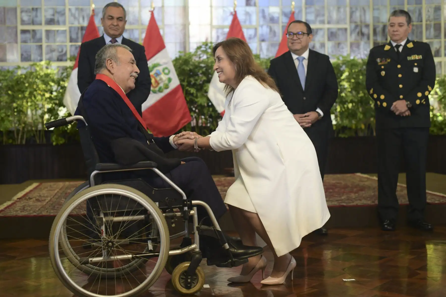 Presidenta Dina Ercilia Boluarte Zegarra participa de la ceremonia por el Día de los Defensores de la Democracia.
Foto: ANDINA/Prensa Presidencia