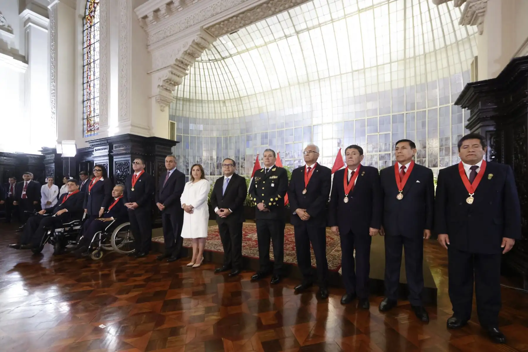 Presidenta Dina Ercilia Boluarte Zegarra participa de la ceremonia por el Día de los Defensores de la Democracia.
Foto: ANDINA/Prensa Presidencia