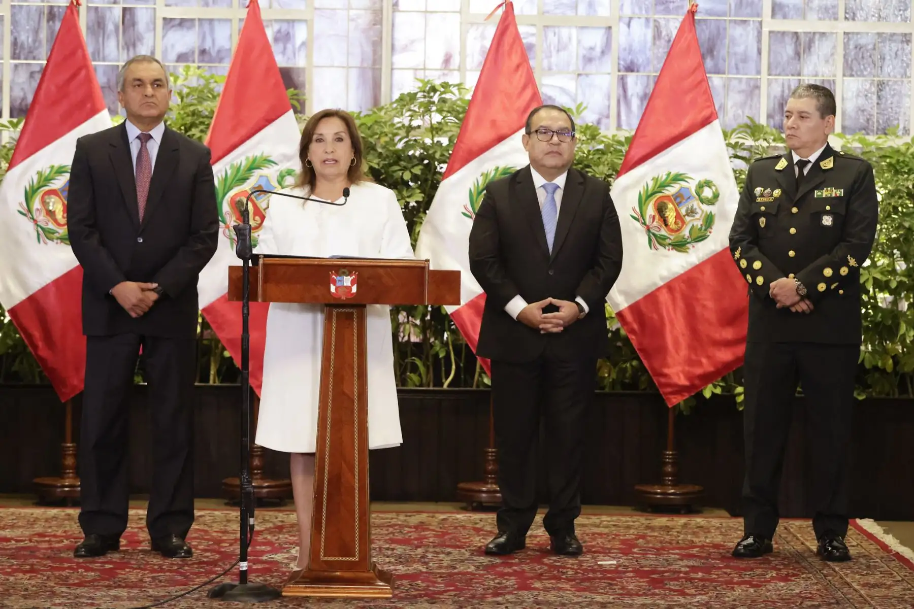 Presidenta Dina Ercilia Boluarte Zegarra participa de la ceremonia por el Día de los Defensores de la Democracia.
Foto: ANDINA/Prensa Presidencia
