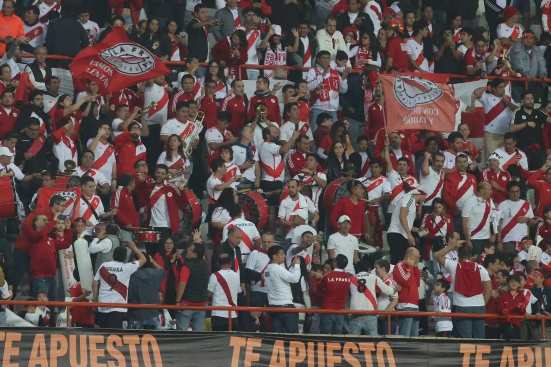 Se inició el partido Perú vs Brasil por la segunda fecha de la clasificatoria sudamericana para el Mundial 2026 en el Etadio Nacional.
Foto: ANDINA/Juan Carlos Guzmán
