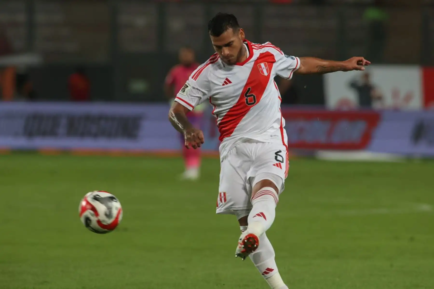 Miguel Trauco fue convocado por Jorge Fossati para la Selección Peruana, con miras a los partidos amistosos contra Nicaragua y República Dominicana. Foto: ANDINA/Juan Carlos Guzmán