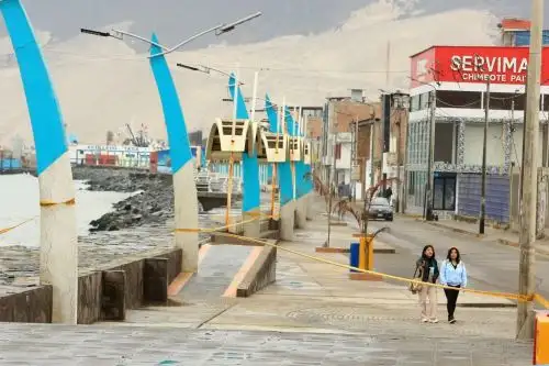 La municipalidad provincial del Santa (Áncash) acordonó la zona costera de Chimbote ante oleajes anómalos. Foto: ANDINA/Difusión