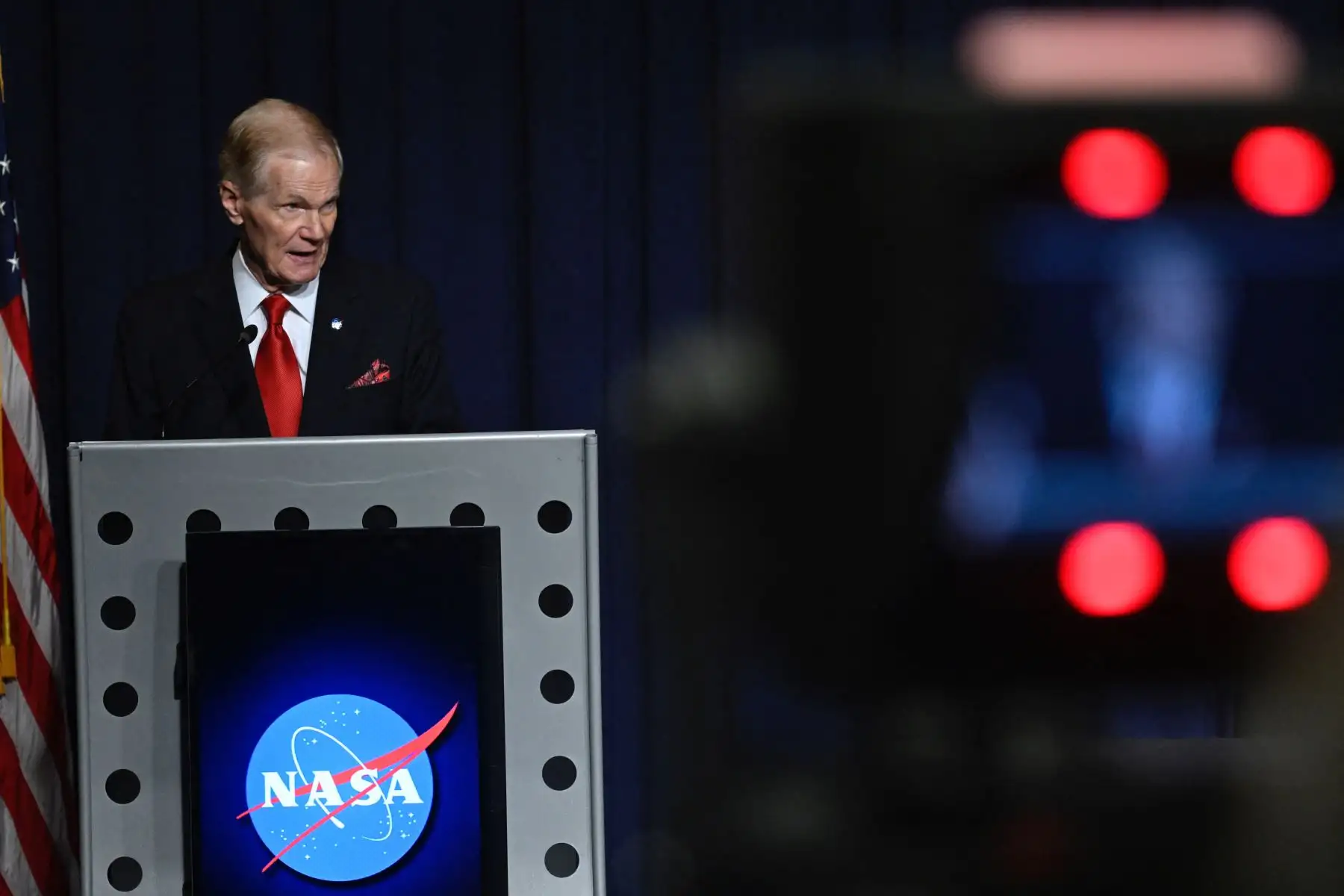 El administrador de la NASA, Bill Nelson, habla durante una sesión informativa de la NASA sobre fenómenos anómalos no identificados (UAP) en la sede de la NASA en Washington, DC, el 14 de septiembre de 2023.
Foto: AFP