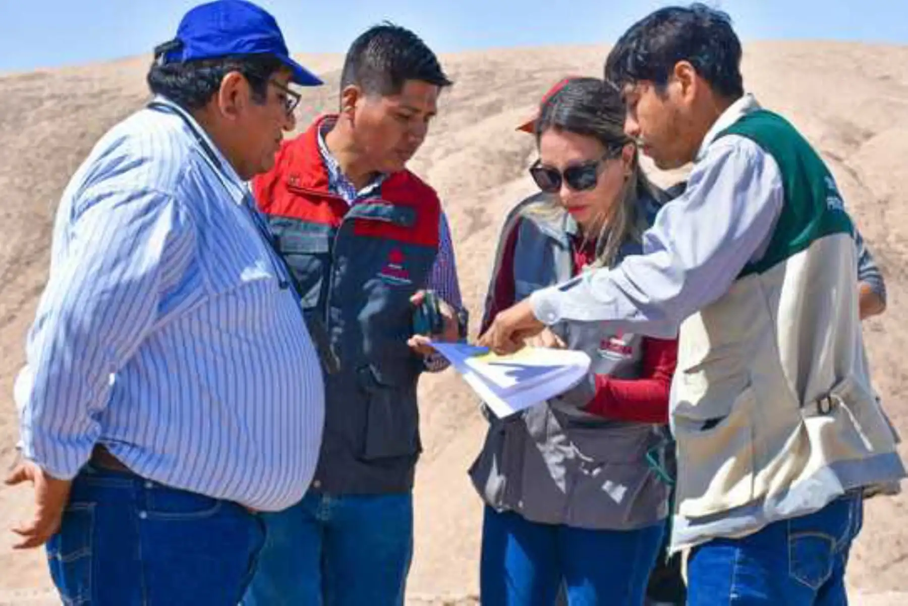Tacna: inspección técnica a terreno donde se construirá el futuro relleno sanitario. Foto: ANDINA/difusión.