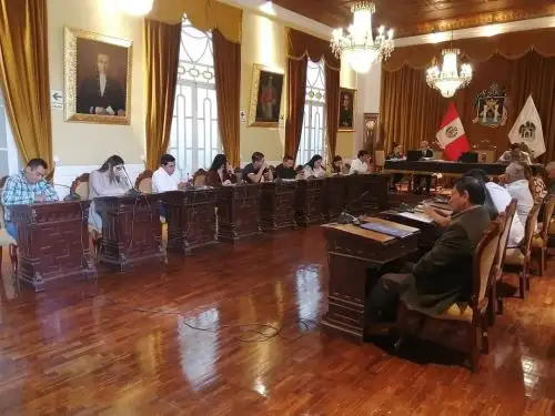 El concejo provincial de Trujillo decide, por unanimidad, suspender en el cargo a su alcalde César Arturo Fernández. Foto: ANDINA/difusión.