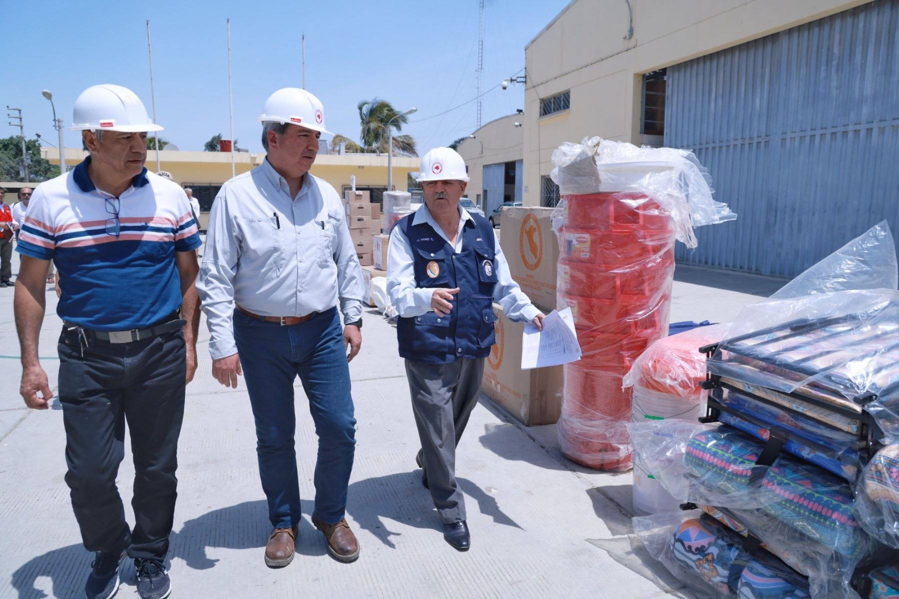 El ministro Pérez Reyes llegó a Chiclayo para coordinar acciones ante el fenómenos de El Niño. Foto: MTC/Difusión.