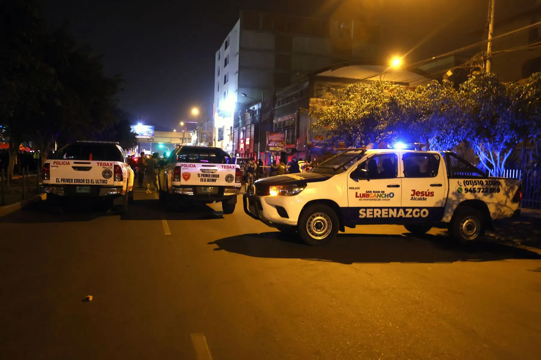 Más de 10 personas heridas se reportan en el distrito de San Juan de Lurigancho tras la explosión de un artefacto aún no identificado, que de acuerdo con los primeros reportes se trataría de productos pirotécnicos o una granada. Foto: ANDINA/Vidal Tarqui