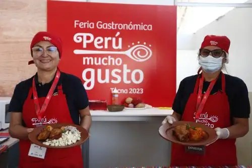 Los asistentes a la feria Perú, Mucho Gusto Tacna disfrutarán de la variada y deliciosa comida regional. ANDINA/Daniel Bracamonte