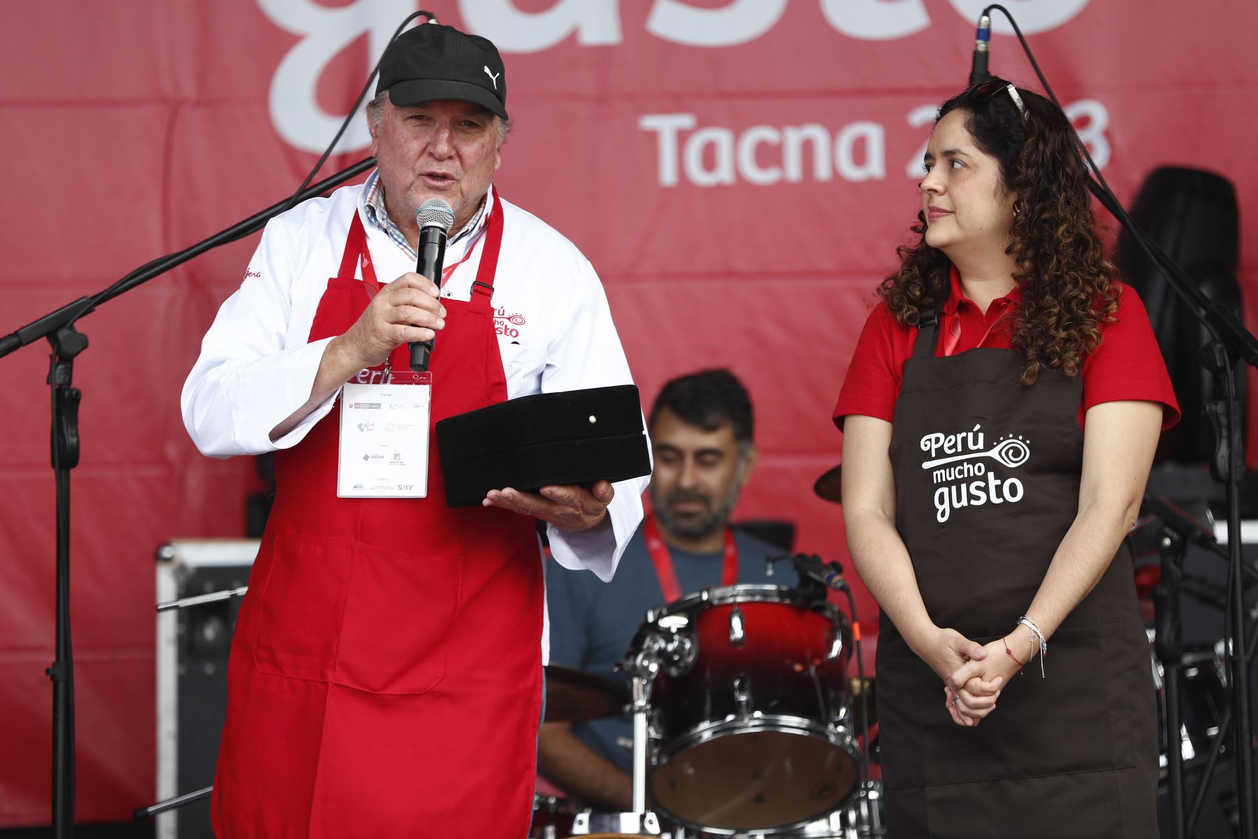 Premiación al Desarrollo de Turismo Gastronómico en el día de cierre de la feria gastronómica Perú Mucho Gusto Tacna 2023.
Foto: ANDINA/ Daniel Bracamonte