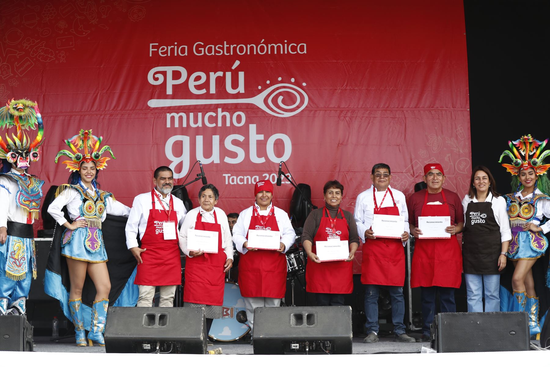 La feria Perú Mucho Gusto Tacna 2023 culminó con gran asistencia de público y con la premiación a los chefs y emprendimientos gastronómicos más destacados.
Foto: ANDINA/ Daniel Bracamonte