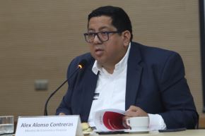 Ministro de Economía y Finanzas, Alex Contreras.  ANDINA/Héctor Vinces