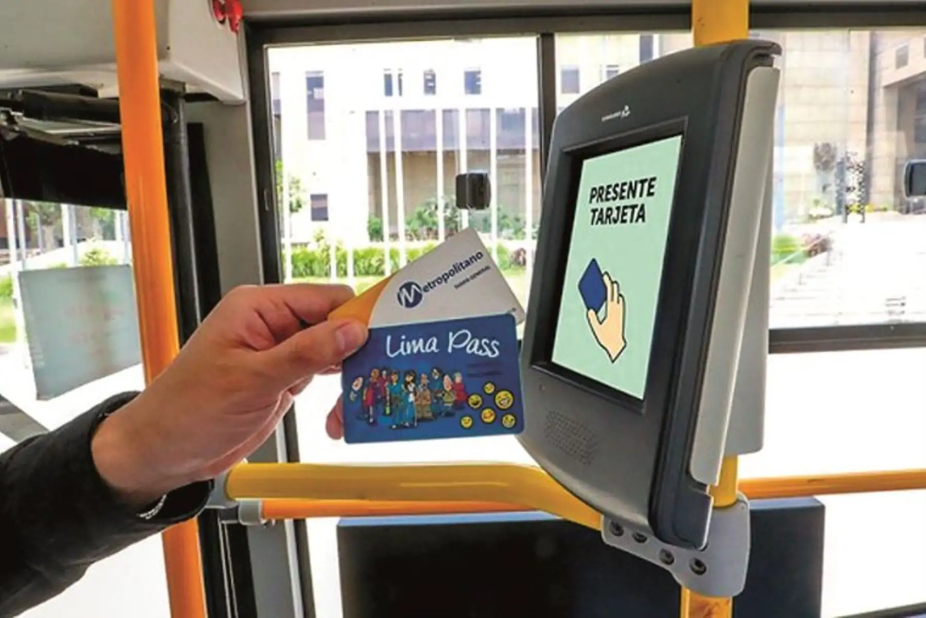 Entre el Metropolitano y los corredores complementarios ya puede usarse una sola tarjeta. Foto: ANDINA.