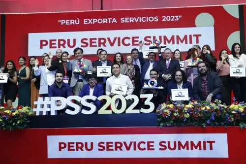 Promperú entregó reconocimientos y premios a los exportadores de servicios más destacados del año. ANDINA/Daniel Bracamonte