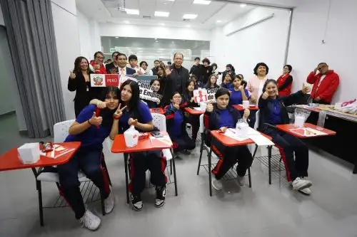 Ministro de Trabajo y Promoción del Empleo, Daniel Maurate, anunció que fortalecerá el servicio virtual "Ponte en Carrera" para los alumnos de educación secundaria. Foto: Cortesía.