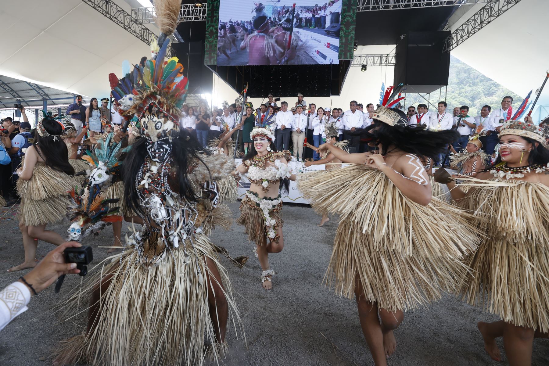 Inauguración de Expo Amazónica 2023. Delegaciones de las regiones de la Amazonia marchan por las calles de Tingo María en un gran pasacalle lleno  de color, tradición y alegría rumbo a la Playa Tingo para la ceremonia de inauguración de la Expo Amazónica 2023. Foto: ANDINA/ Vidal Tarqui