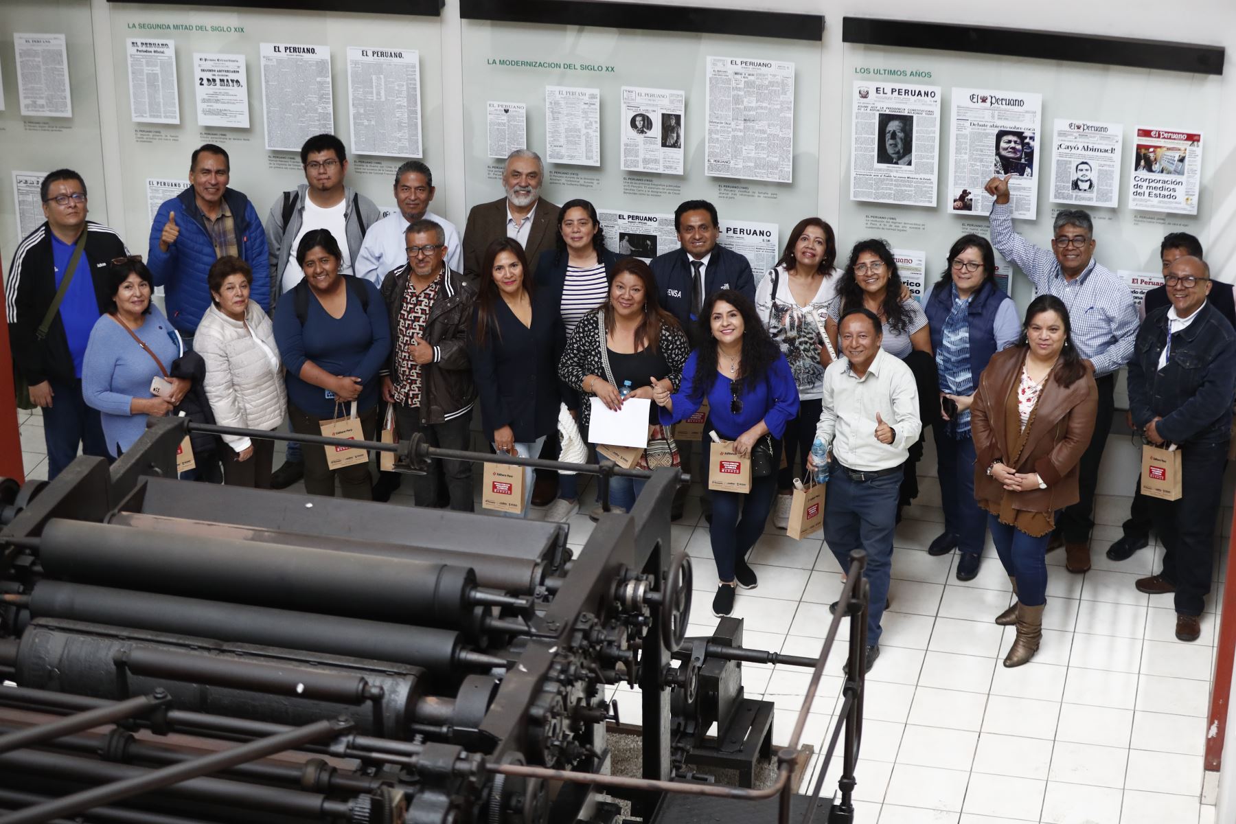Miembros de la Asociación Nacional de Periodistas del Perú (ANP) visitaron las instalaciones de Editora Perú. Foto: ANDINA/Daniel Bracamonte