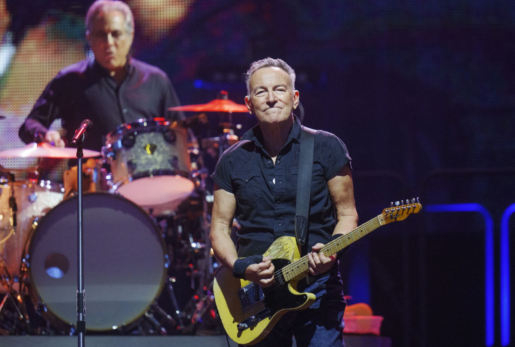 El cantante estadounidense Bruce Springsteen actúa en el escenario de Parken en Copenhague, Dinamarca, el 11 de julio de 2023.

Foto: AFP