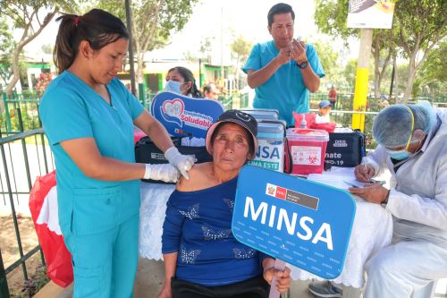 Ministerio de Salud promueve  campaña integral  de salud en  Huaycán