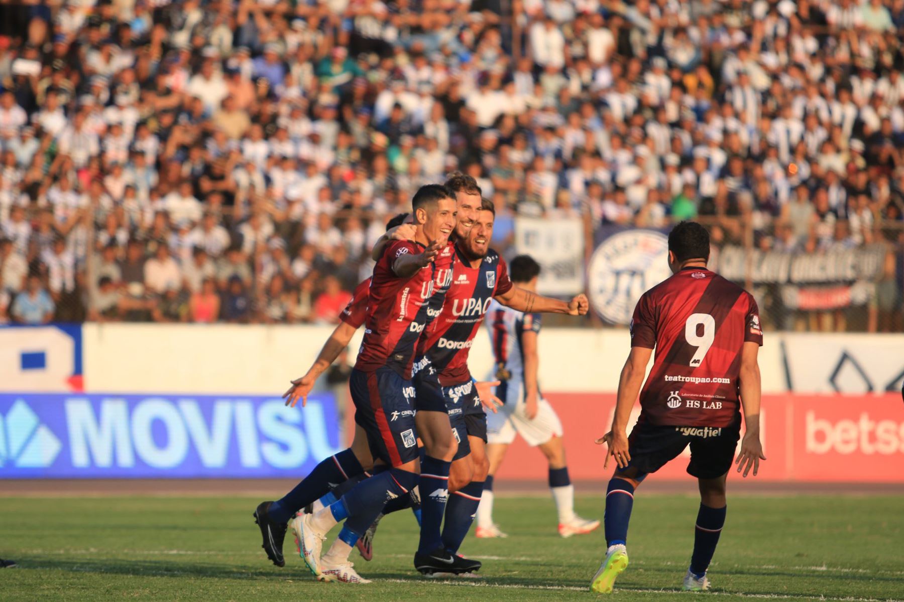 Alianza Lima  se enfrenta al club Carlos Mannucci  por la fecha 15 del Torneo Clausura en el estadio Mansiche de Trujillo.
Foto: Liga 1