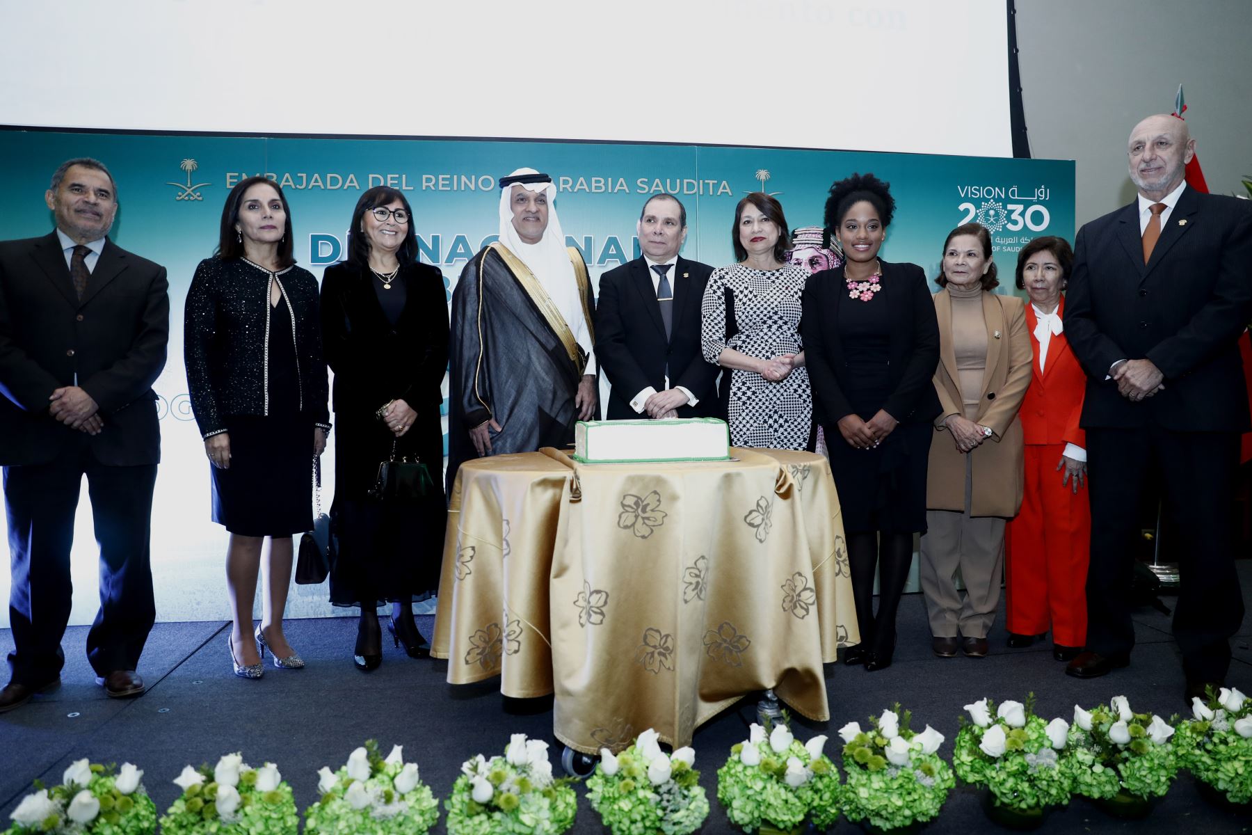 Ministros de Estado, embajadores y congresistas de la República participaron en la ceremonia especial por el Día Nacional de Arabia Saudita. Foto: ANDINA/Daniel Bracamonte