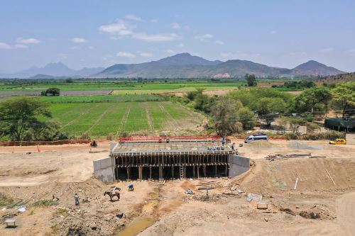 MTC supervisó avances de obra de puentes en la región Piura
