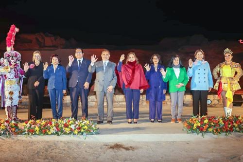 La presidenta Dina Boluarte participa en la ceremonia por el Día Mundial del Turismo