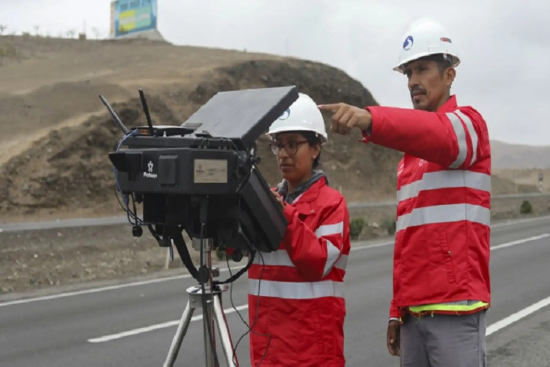 La Sutran hace un llamado a los conductores a no exceder los límites máximos de velocidad permitidos en las vías, y a los pasajeros a tomar conciencia sobre la importancia de las normas de tránsito.