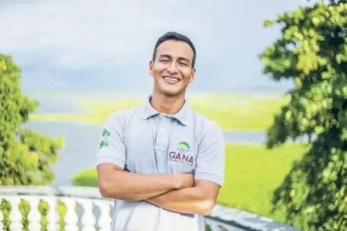 Roger Alvarado Isla trabaja en la Reserva Nacional Allpahuayo-Mishina (RNAM,) ubicada en Iquitos, Loreto. ANDINA/ Sernanp.