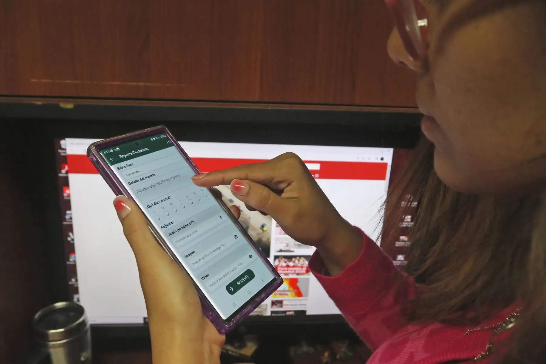La aplicación móvil Mi Policía Digital, disponible para plataformas Android e iOS,  busca brindar un servicio más eficiente y cercano a los ciudadanos. Foto: ANDINA/Héctor Vinces