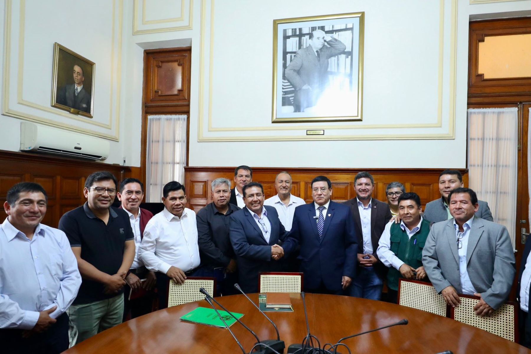 Presidente del Congreso recibió a alcaldes de la Mancomunidad Amazónica de La Convención