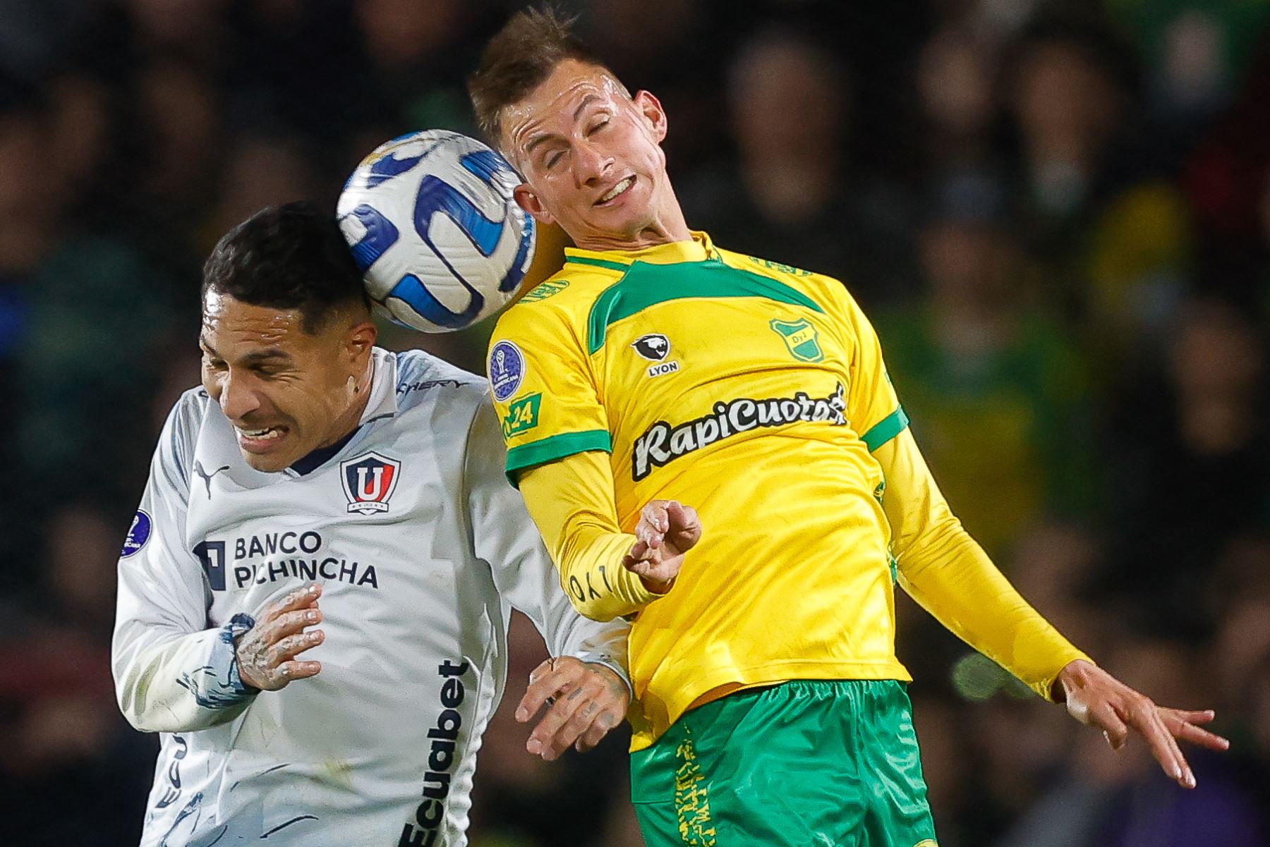 La Liga de Quito, el equipo de Paolo Guerrero, empató 0-0 con Defensa y Justicia de Argentina, y así aseguró su pase a la final de la Copa Sudamericana. Foto: EFE