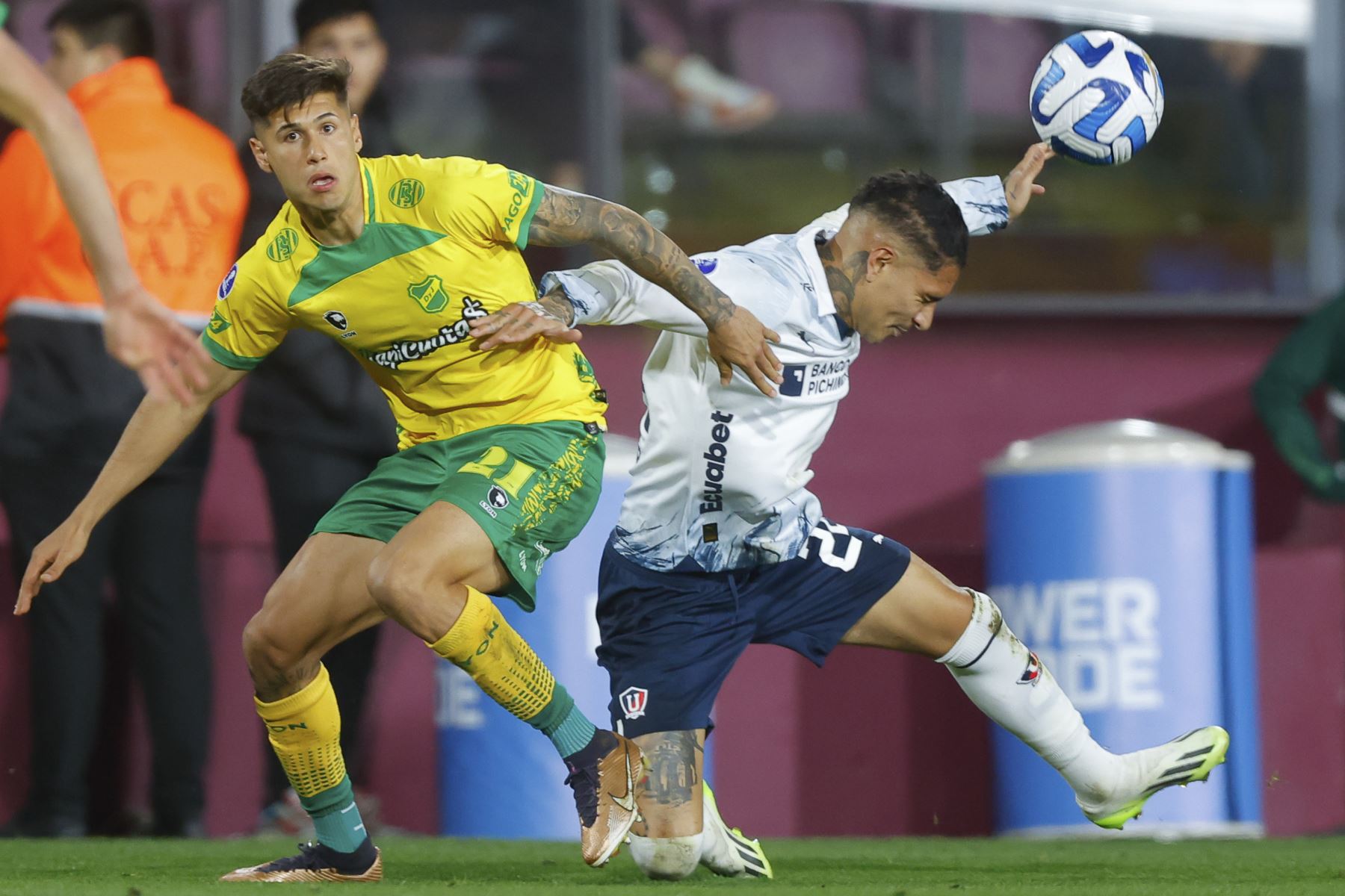 El futbolista peruano Paolo Guerrero jugará en la final de la Copa Sudamericana con Liga de Quito contra el Fortaleza de Brasil este 28 de octubre. Foto: EFE