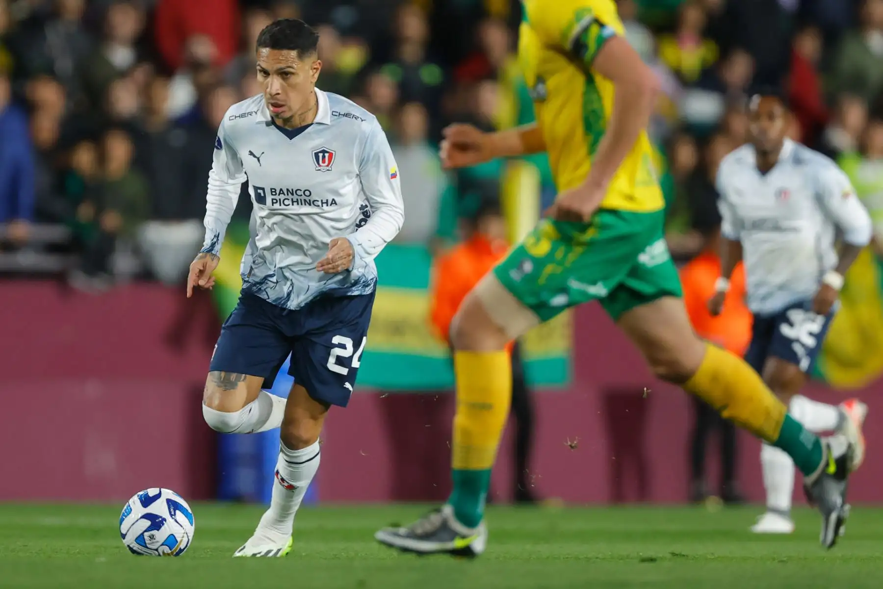 La Liga de Quito, el equipo de Paolo Guerrero, empató 0-0 con Defensa y Justicia de Argentina, y así aseguró su pase a la final de la Copa Sudamericana. Foto: EFE