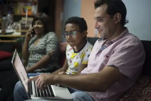 Aumenta el número de conexiones fijas a internet.. ANDINA/Difusión