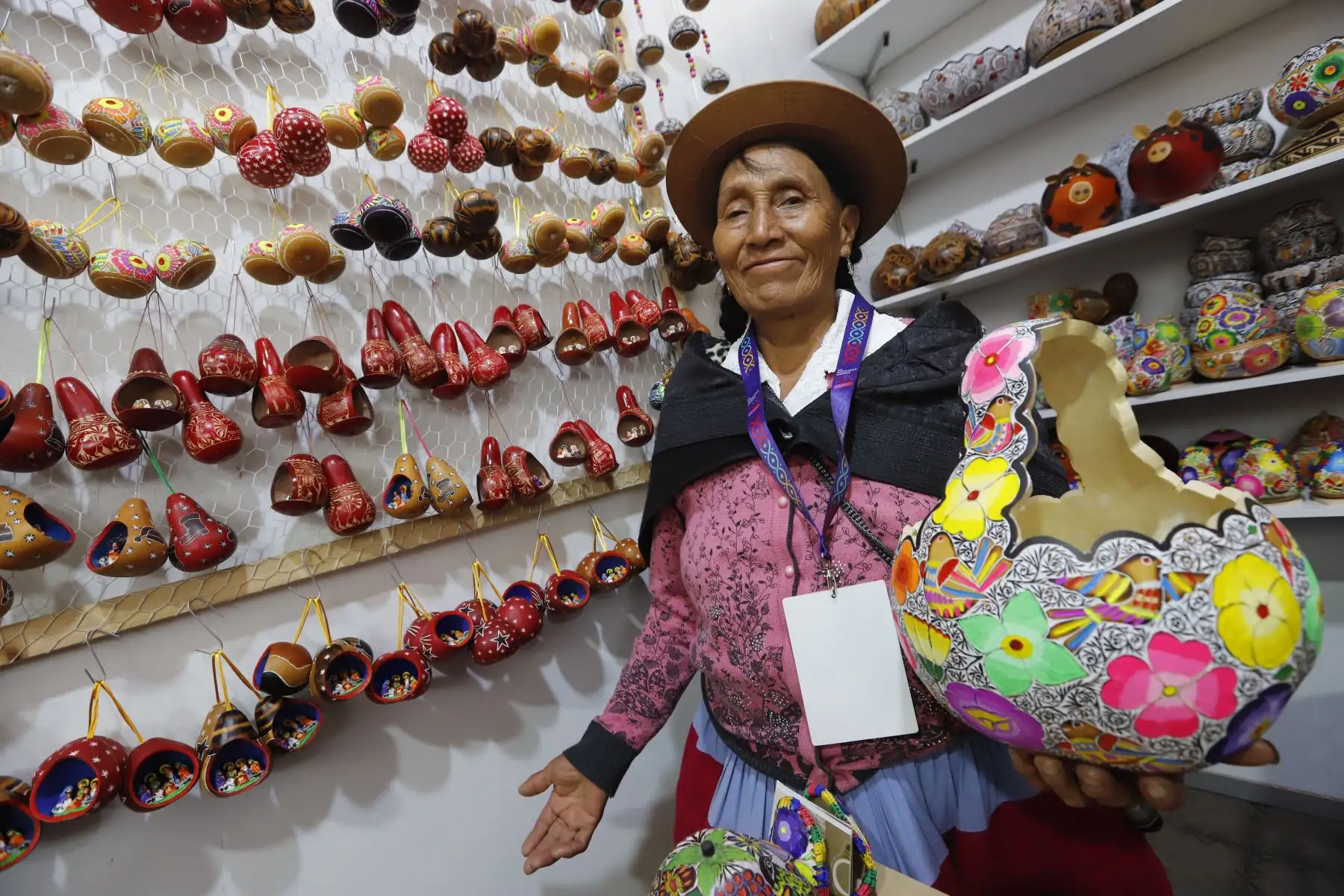 Ministerio de Comercio Exterior y Turismo, lanza convocatoria para el Premio Nacional a la Mujer Artesana 2023. Foto: Mincetur