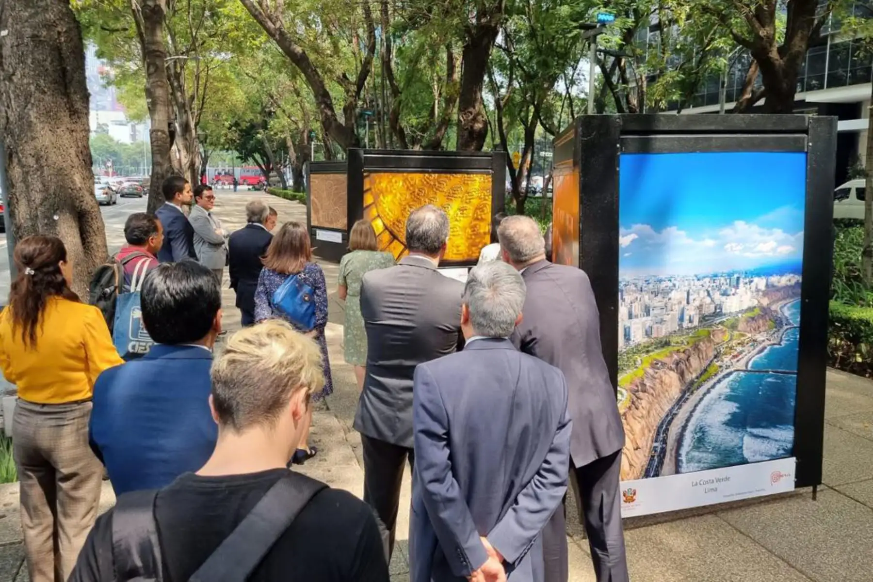 Perú comparte sus paisajes en el paseo de las culturas amigas con la exposición "Perú"  naturaleza y magia en un solo destino. Foto:ANDINA/ Difusión