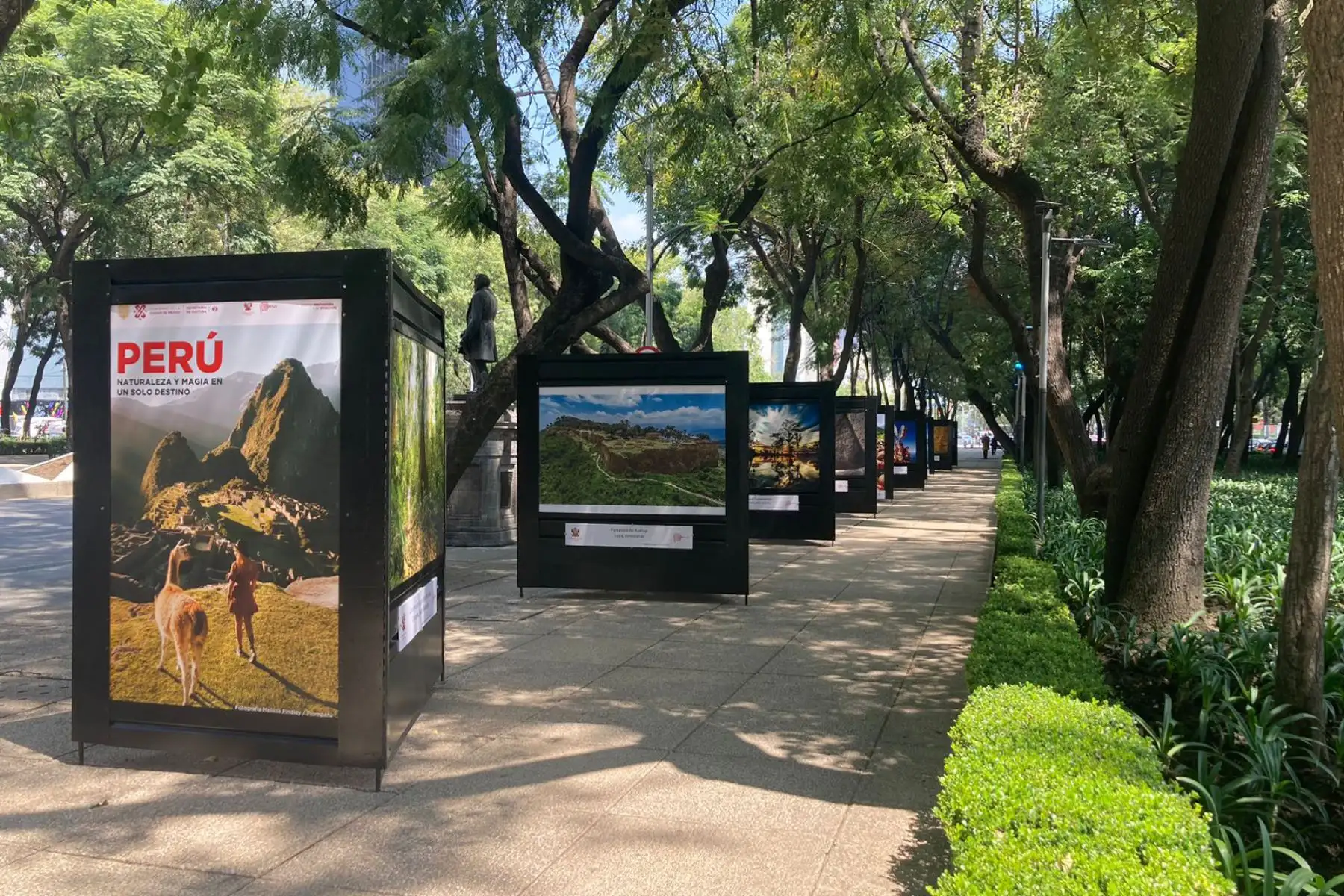 Perú comparte sus paisajes en el paseo de las culturas amigas con la exposición "Perú"  naturaleza y magia en un solo destino. Foto:ANDINA/ Difusión