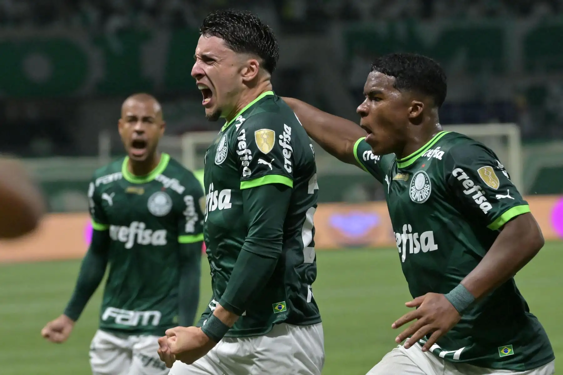 El defensor uruguayo del Palmeiras, Joaquín Piquerez, celebra después de anotar durante el partido de fútbol de vuelta de las semifinales de la Copa Libertadores entre el Palmeiras de Brasil y el Boca Juniors de Argentina, en el estadio Allianz Parque en Sao Paulo, Brasil. Foto: ANDINA//AFP