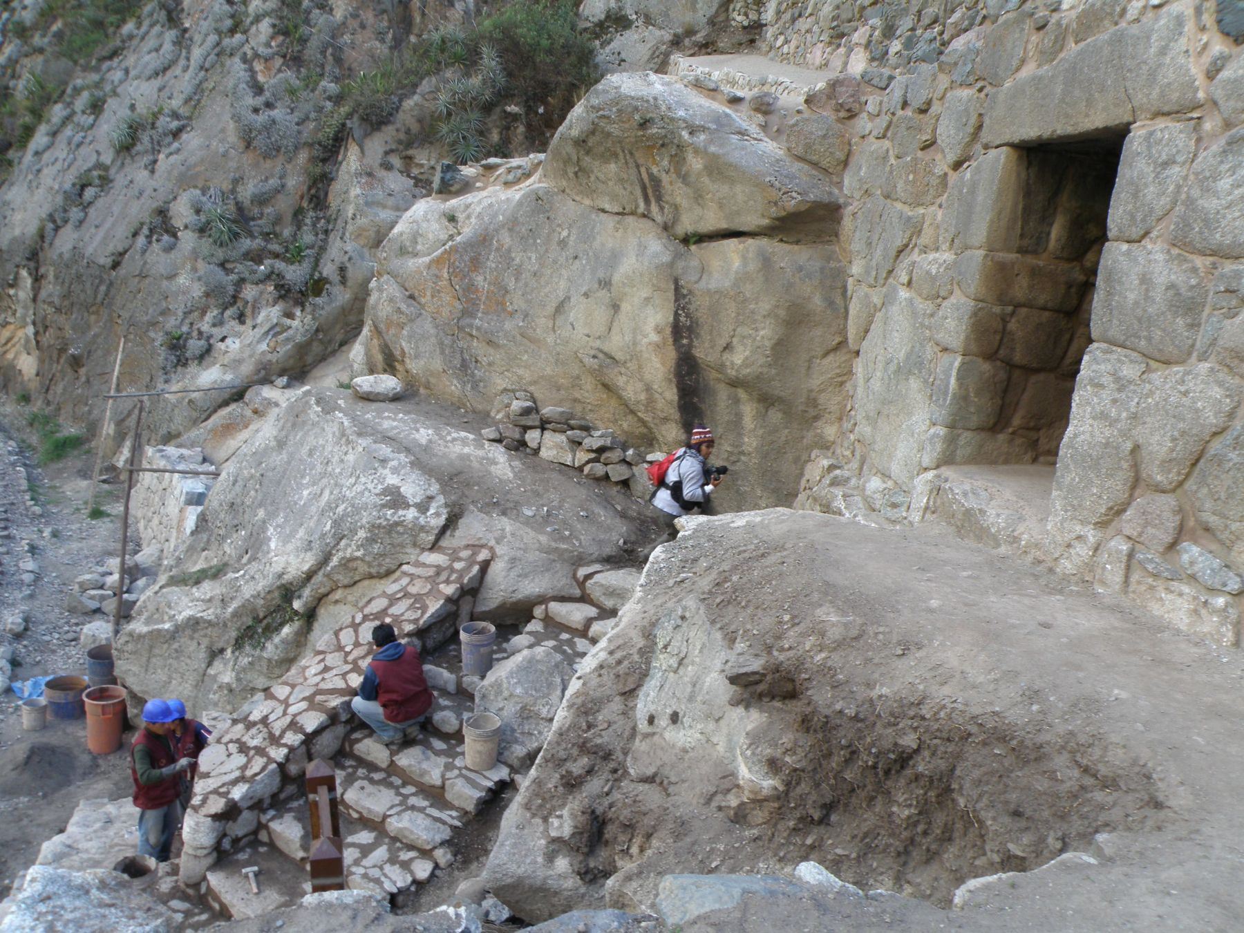 Autoridades y representantes del sector privado de Cusco trabajan en un proyecto que busca habilitar para visitas turísticas un tramo del camino inca que conduce a Machu Picchu. ANDINA/Percy Hurtado Santillán