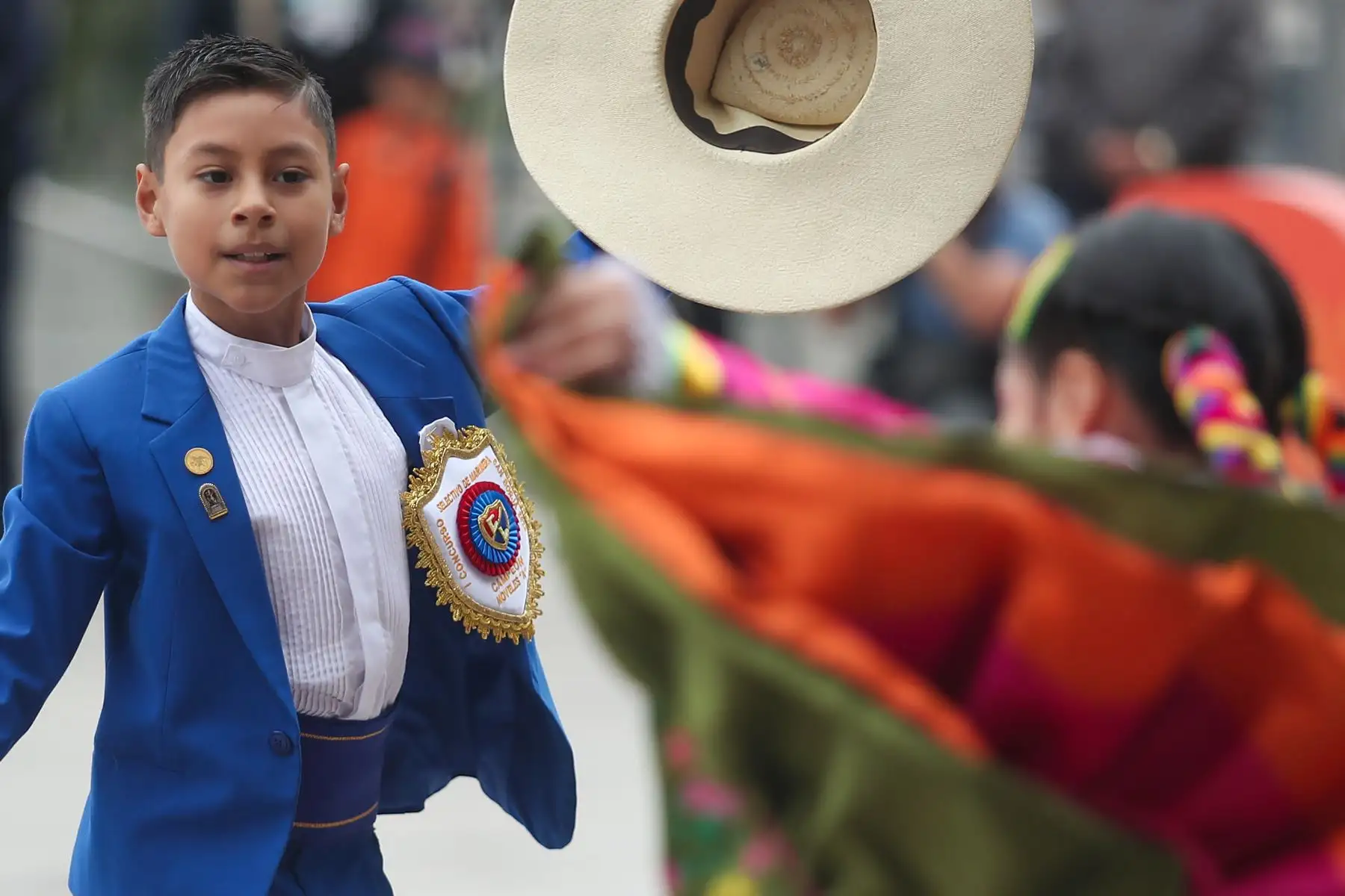 Hoy en el Día De marinera, celebramos todas sus expresiones, desde sus adaptaciones locales hasta su música y canto, que la hacen una de las danzas representativas de nuestro país.El ministerio de cultura organiza maratón de marinera con banda de música de la marina de guerra del Perú, escuela nacional superior de floclore José María Arguedas y más actividades.
Foto: ANDINA/Ricardo Cuba