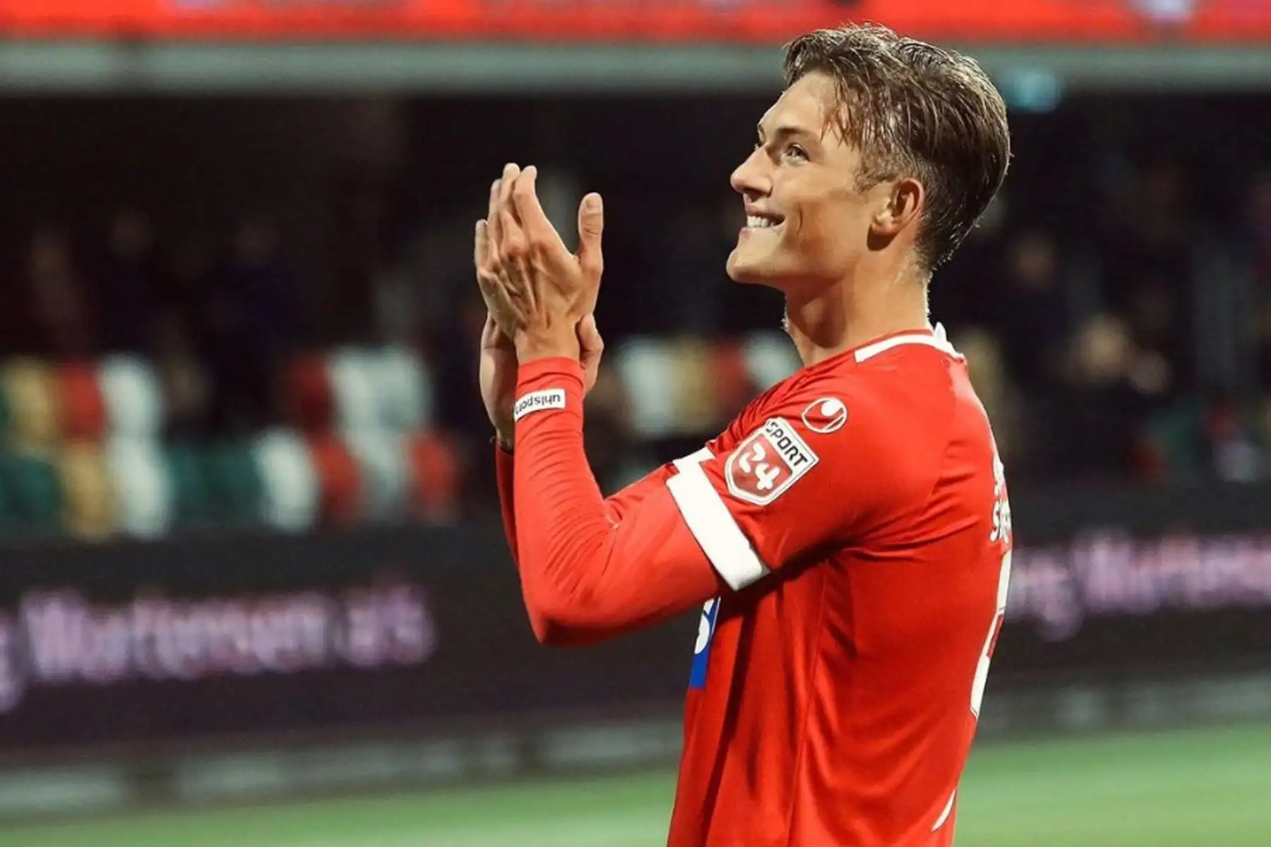 El futbolista Oliver Sonne llegó este sábado al país para sumarse al cuadro bicolor a fin de disputar los partidos de la fecha doble de las Eliminatorias al Mundial 2026 ante Chile y Argentina.
Foto: Instagram Oliver Sonne