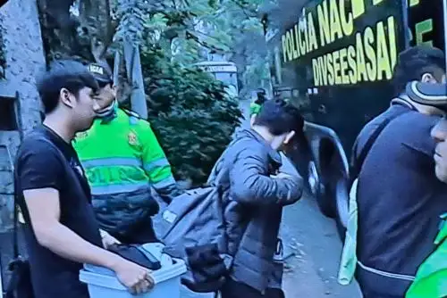 La Molina: rescatan 50 ciudadanos asiáticos que eran explotados laboralmente. Foto: capturaTV.